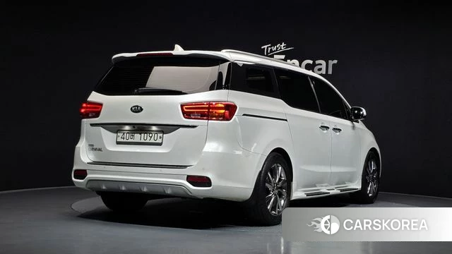 Kia The New Carnival id 4647829 из Кореи 12