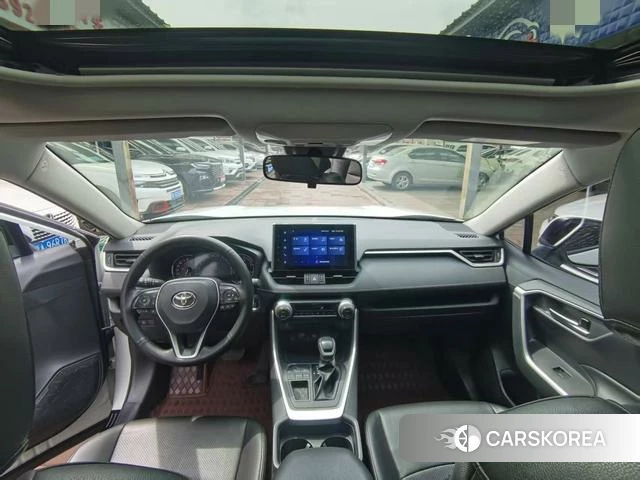 Toyota RAV4 Rongfang 2022 Белый из Китая, фото 2