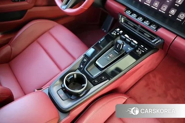 Porsche 911(992) 2022 Светло-серебряный цвет из Кореи, фото 2