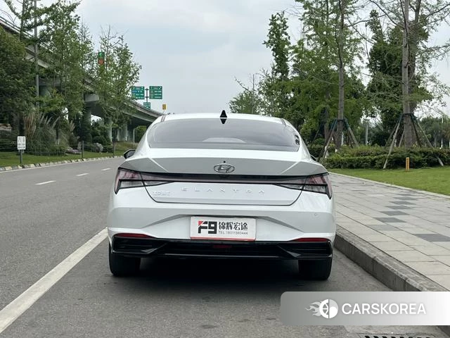 Hyundai Elantra id 4274675 из Китая 8