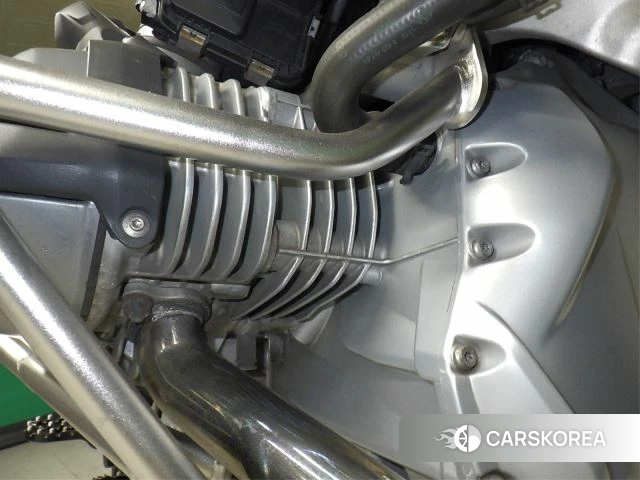 Engine photo