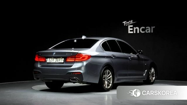 BMW 5 Series (G30) id 3912047 из Кореи 12