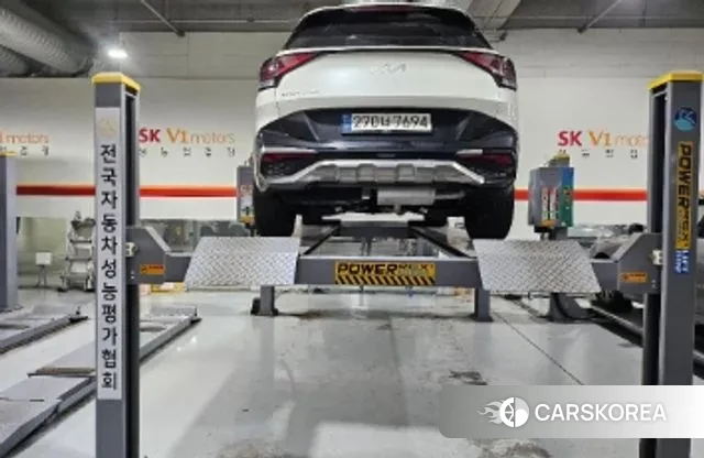 Kia Sportage 5th Generation 2022 Белый из Кореи, фото 2