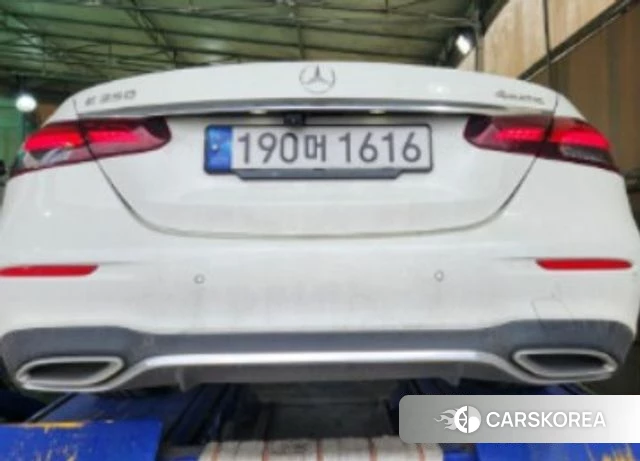 Mercedes-Benz E-Class W213 2022 Белый из Кореи, фото 2