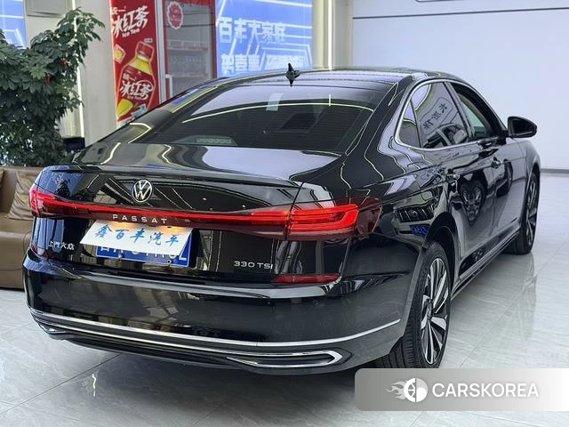 Volkswagen Passat 2023 Черный из Китая, фото 4