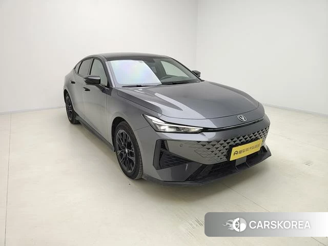 Chang'an UNI-V id 4387613 из Китая 12