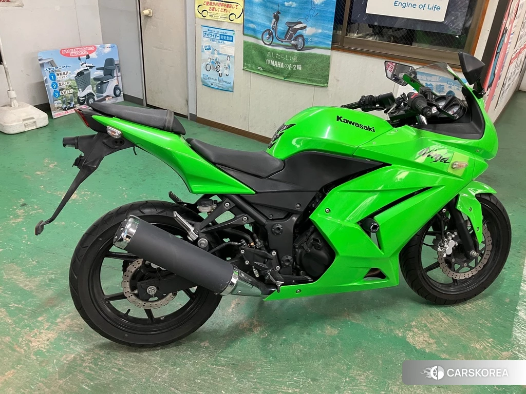 Проданный Kawasaki NINJA 250R id 4155237 из Японии, фото 2