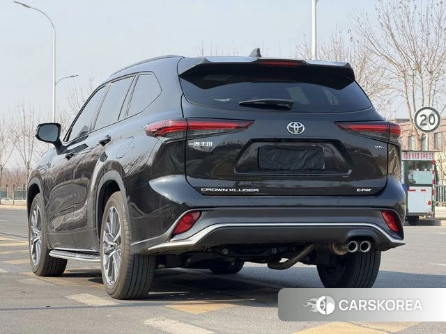 Toyota Crown Lufang 2025 Черный из Китая, фото 2