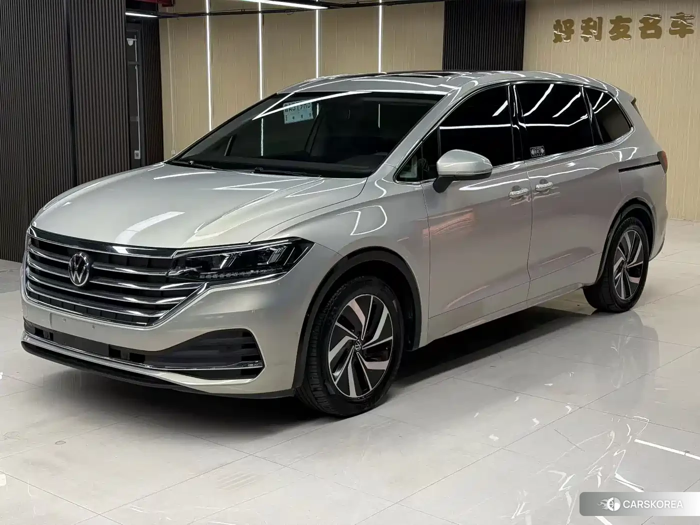 Volkswagen Viloran 2020 Silver/gray из Китая, фото 2