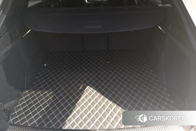 Audi Q5L id 4314584 из Китая 9