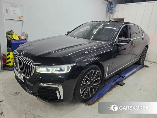 BMW 7 Series (G11) 2021 Черный из Кореи, фото 2