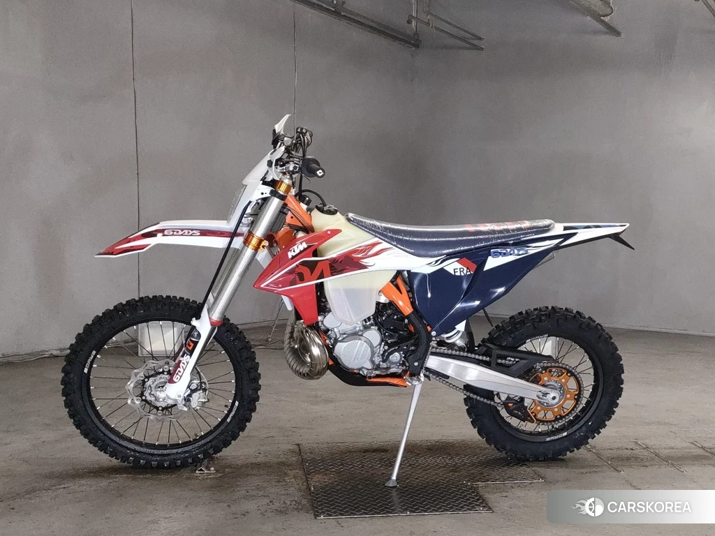 Проданный KTM 250EXC SIXDAYS TPI 2023 из Японии, фото 2