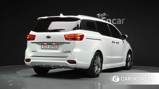 Kia The New Carnival id 4325843 из Кореи 12