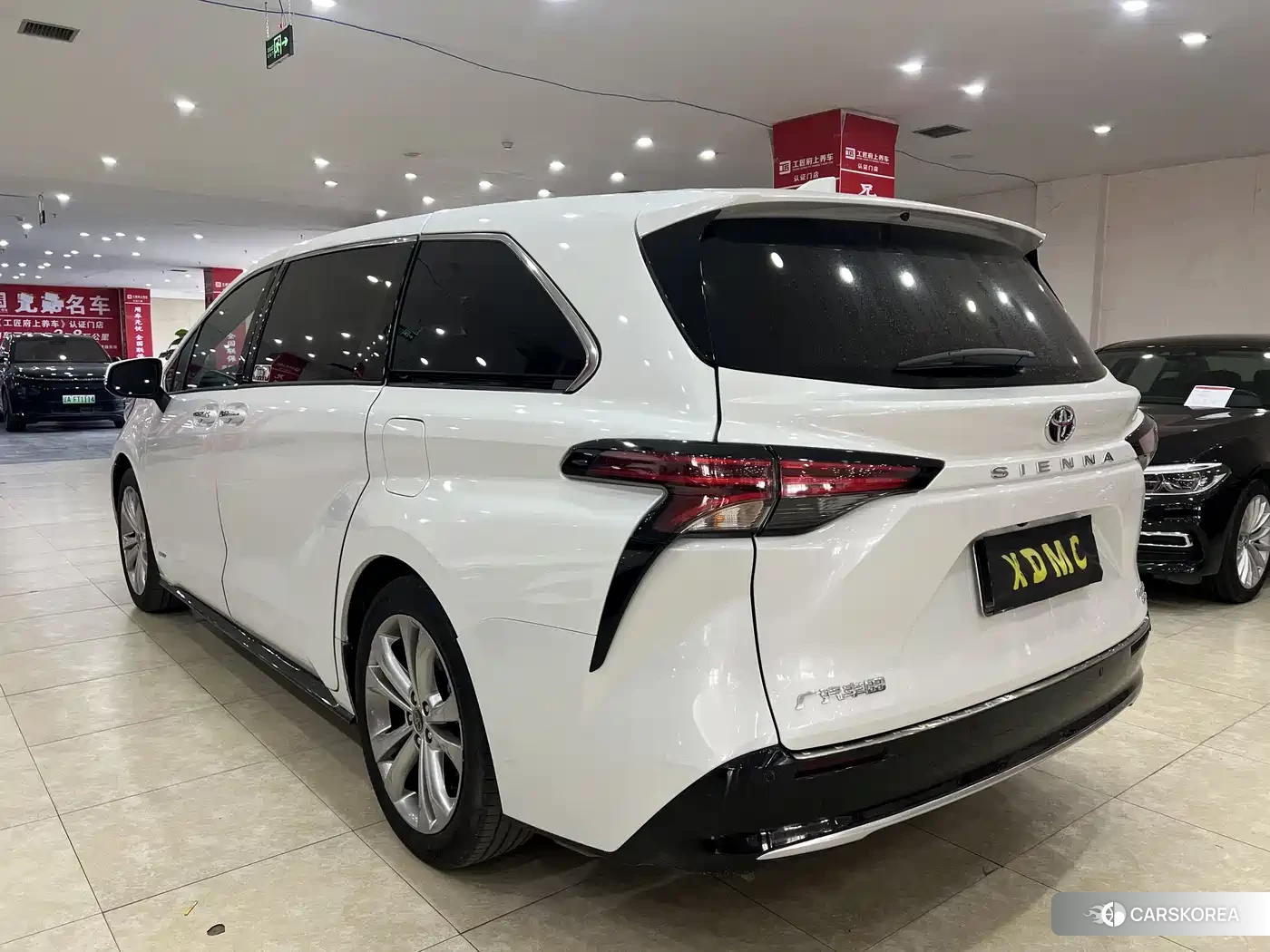 Toyota Sienna 2025 Белый из Китая, фото 2