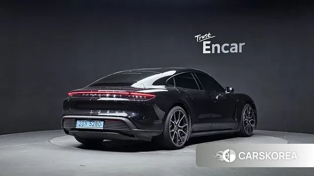 Porsche Taycan id 3136761 из Кореи 12