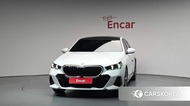 BMW 5 Series (G60) id 4229715 из Кореи 12