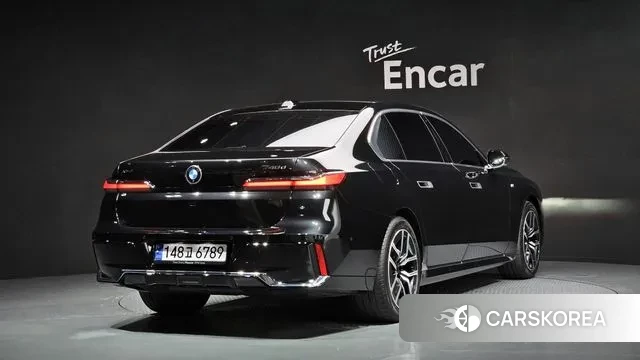 BMW 7 Series (G70) id 2894114 из Кореи 12