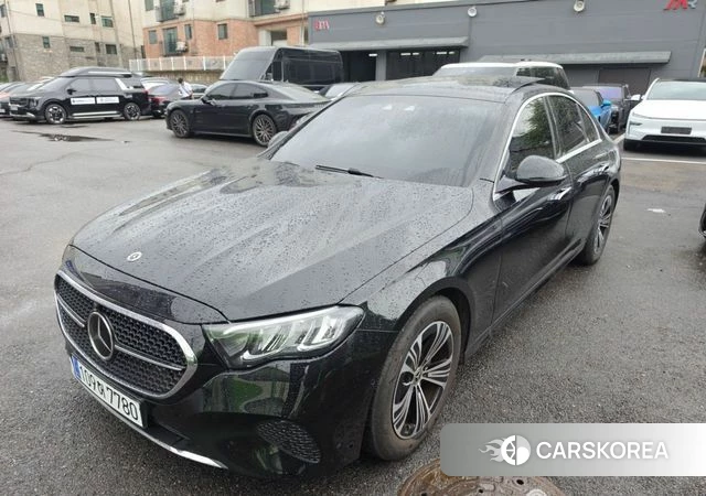 Mercedes-Benz E-Class W214 2025 Черный из Кореи, фото 2