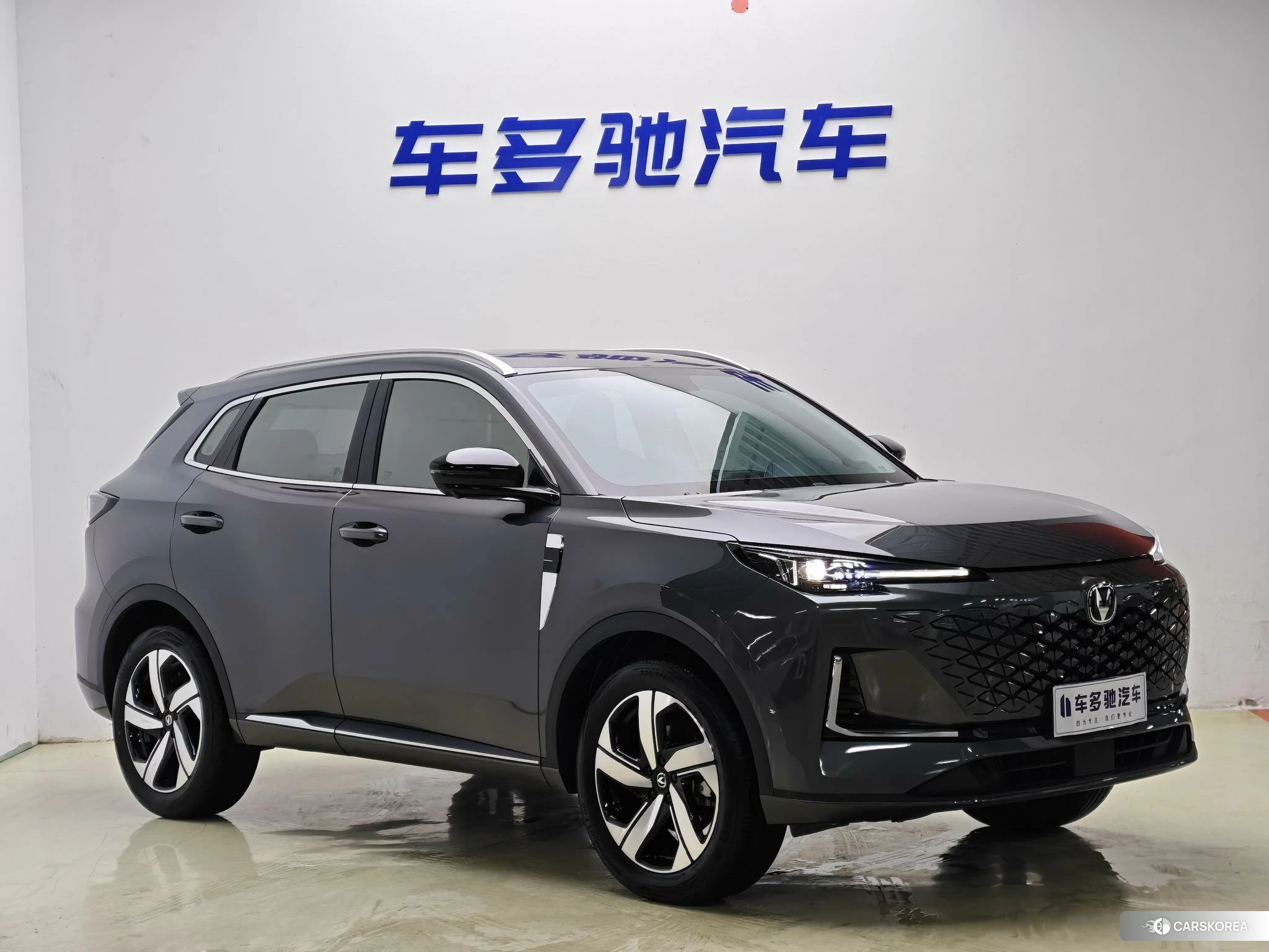 Chang'an CS55 PLUS 2023 Темно-серый из Китая, фото 2
