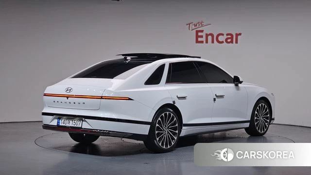 Hyundai Grandeur Hybrid (GN7) id 4230587 из Кореи 12