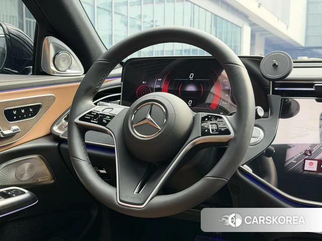 Mercedes-Benz E-class id 4265045 из Китая 9