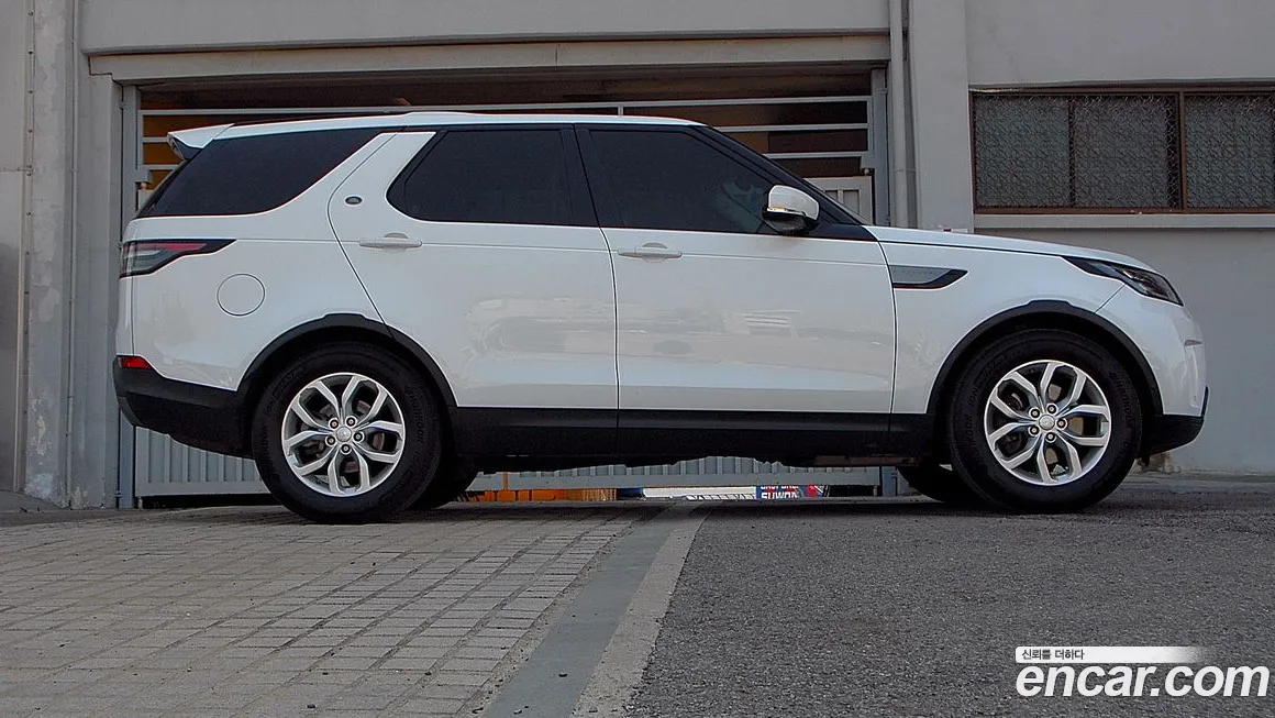 Land Rover Discovery 5 id 1442250 из Кореи 12