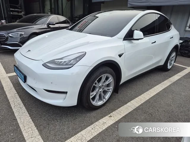 Tesla Model Y 2022 Белый из Кореи, фото 2