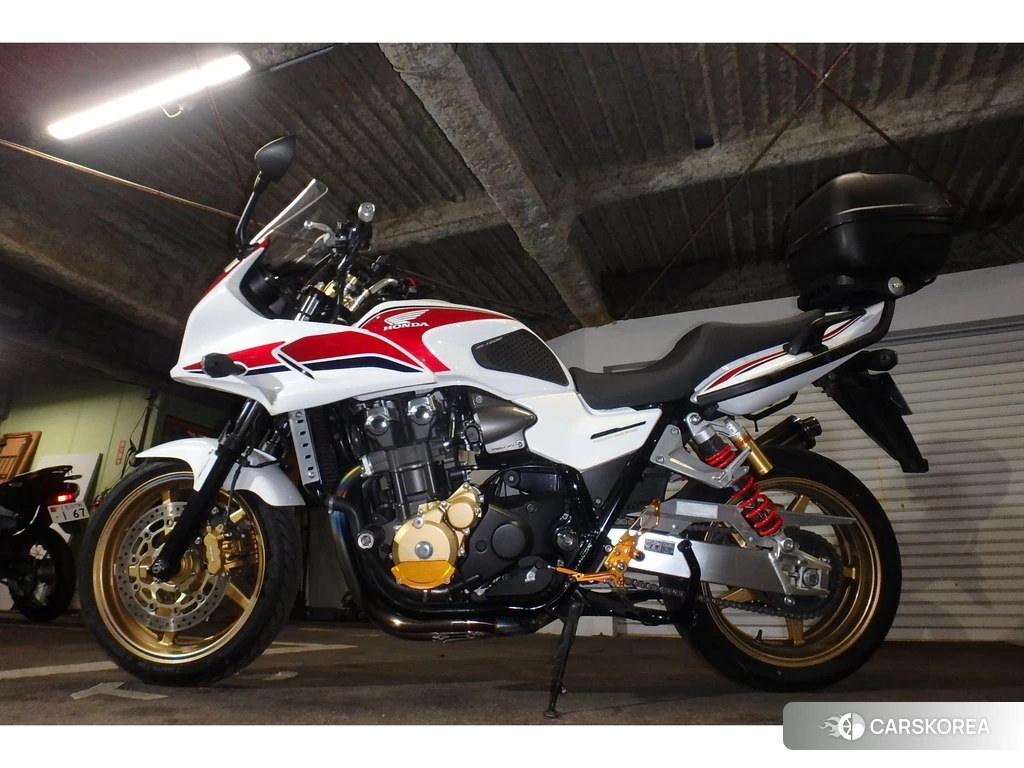 Проданный Honda CB1300SF BOLDOR ABS 2014 из Японии