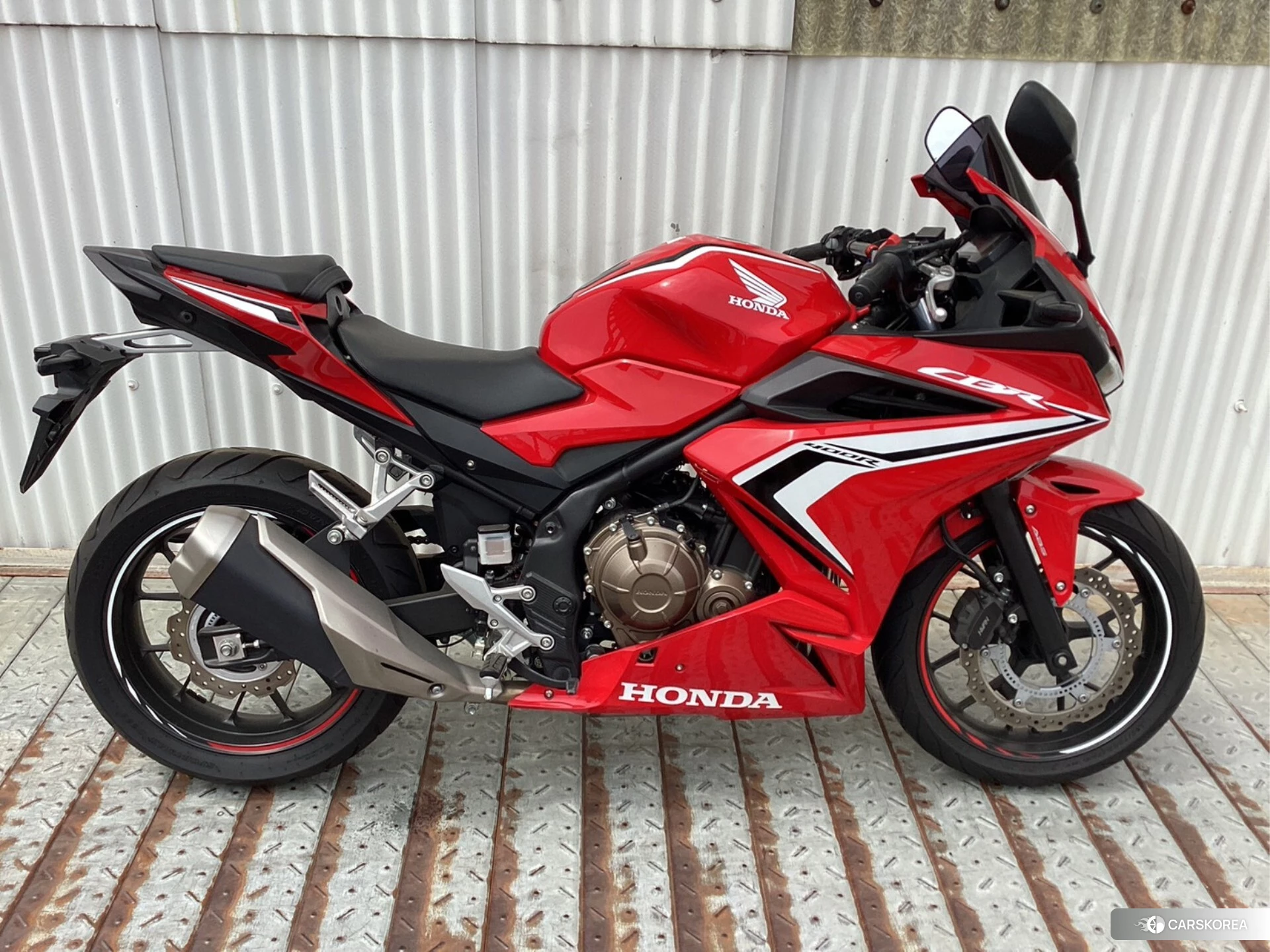 Проданный Honda CBR400R ABS id 3947908 из Японии, фото 3