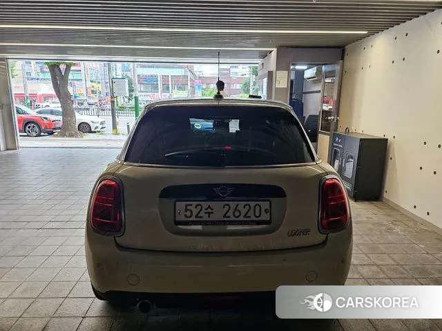 Mini Cooper 2018 Белый из Кореи, фото 6