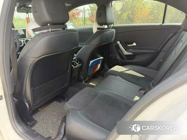 Mercedes-Benz Class A 2022 Белый из Китая, фото 2