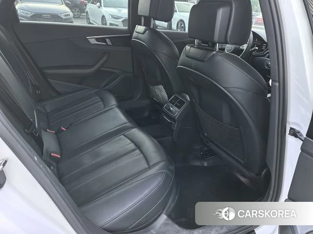 Audi A4L 2025 Белый из Китая, фото 2