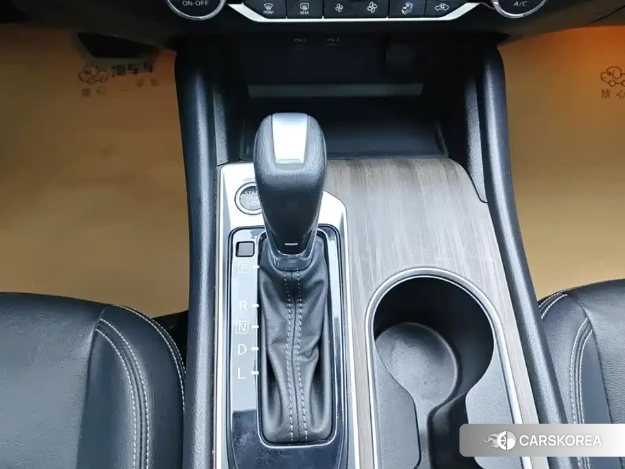 Nissan Altima id 4583732 из Китая 8