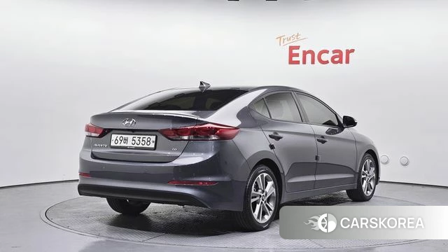 Hyundai Avante AD id 3925193 из Кореи 12