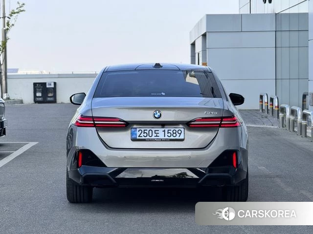 BMW 5 Series (G60) id 4254938 из Кореи 12