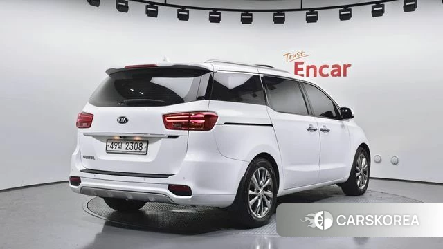Kia The New Carnival id 4403606 из Кореи 12