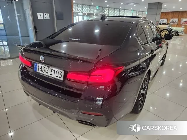 BMW 5 Series (G30) id 3300259 из Кореи 12