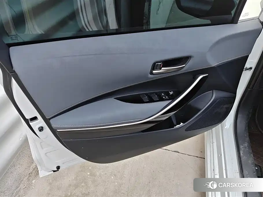 Toyota Corolla id 4545904 из Китая 8
