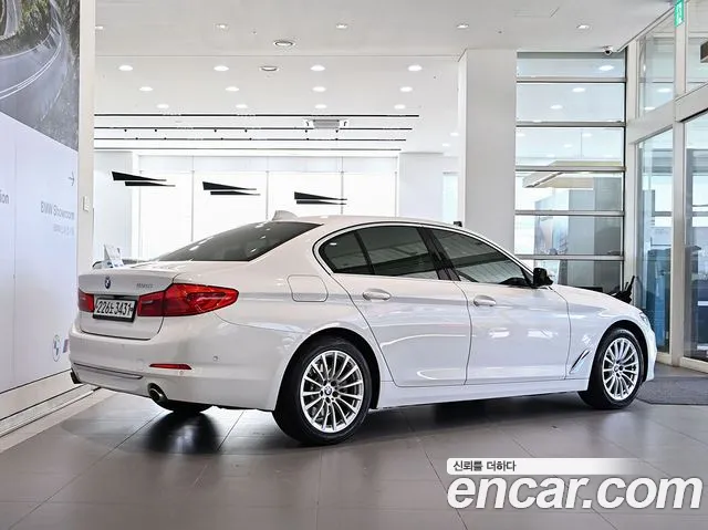 BMW 5 Series (G30) id 2678320 из Кореи 2