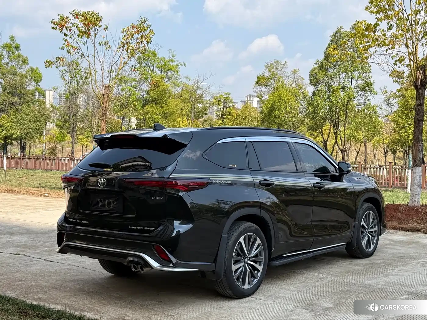 Toyota Crown 2026 Черный из Китая, фото 2