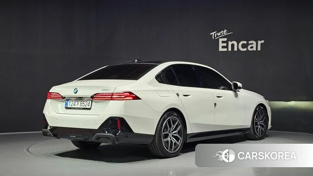 BMW 5 Series (G60) id 4934474 из Кореи 12