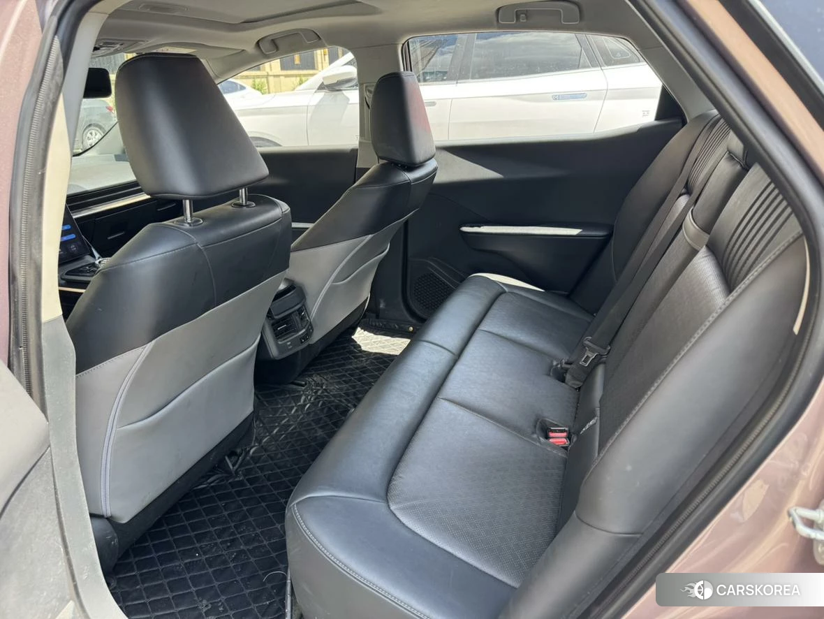 Toyota bZ3 2023 Фиолетовый из Китая, фото 2
