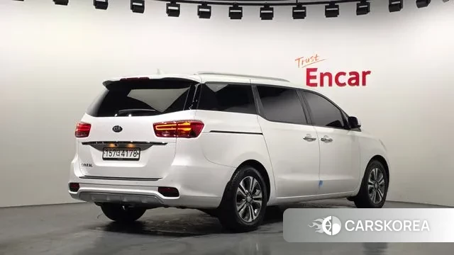 Kia The New Carnival id 3672174 из Кореи 12