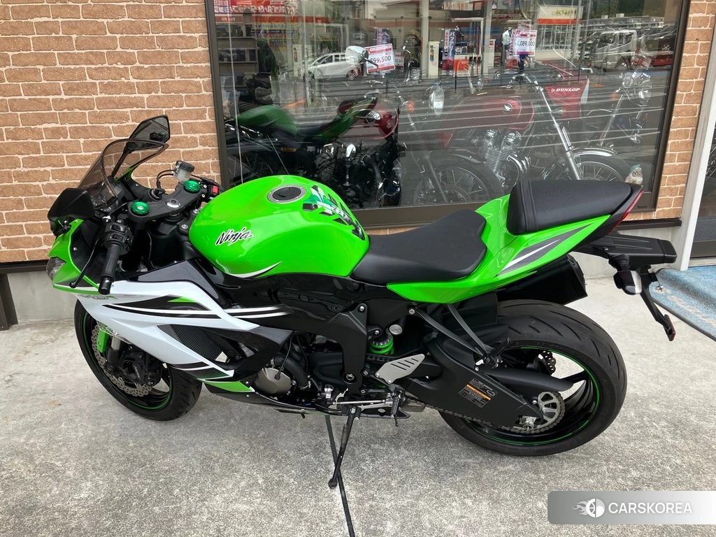Проданный Kawasaki NINJA ZX-6R 2016 из Японии, фото 2