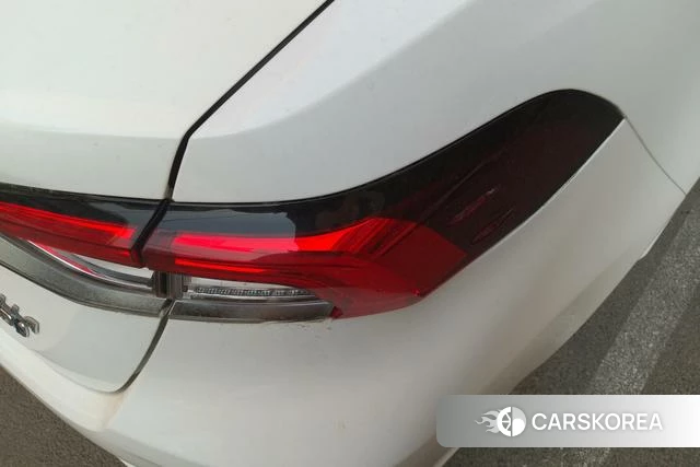 Toyota Corolla id 4321153 из Китая 9