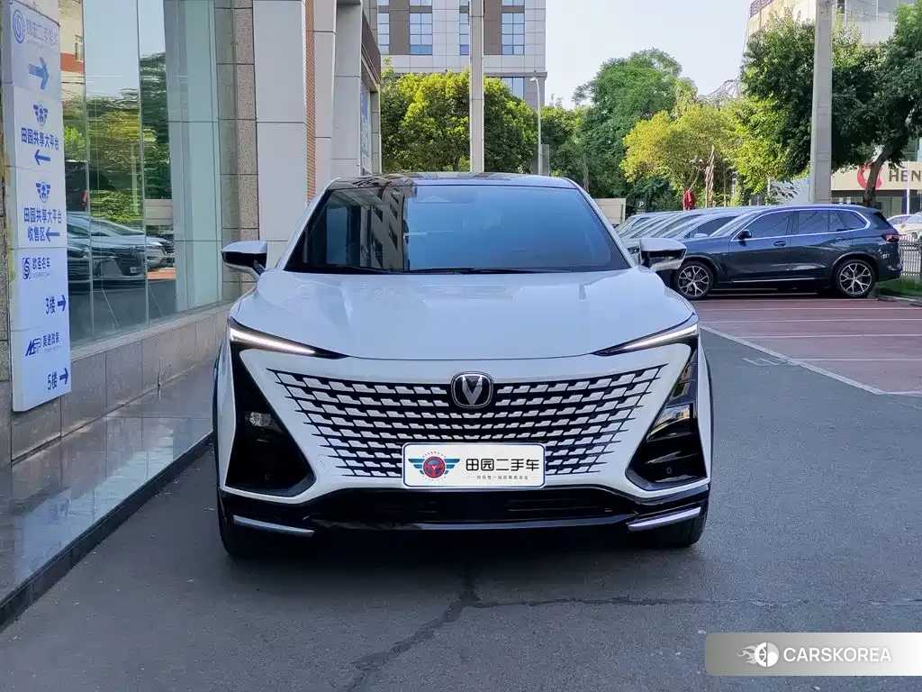 Chang'an UNI-T 2023 Белый из Китая, фото 3