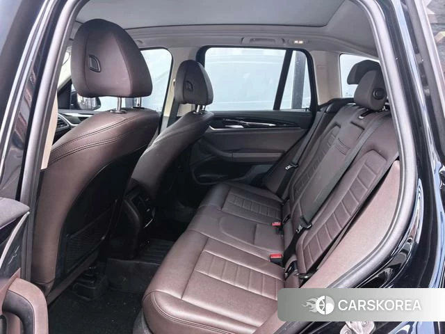 BMW X3 2021 Черный из Китая, фото 2