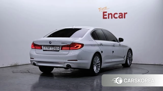 BMW 5 Series (G30) id 4403539 из Кореи 12