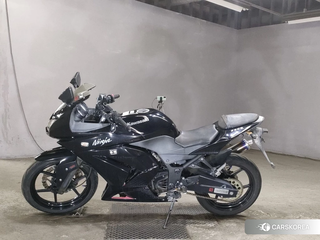 Проданный Kawasaki NINJA 250R id 4154754 из Японии, фото 2