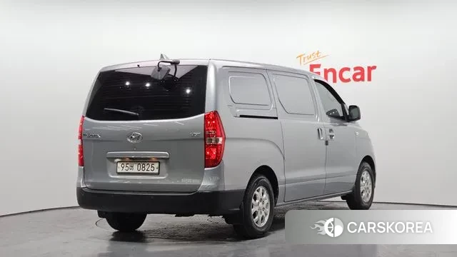 Hyundai The New Grand Starex id 3552093 из Кореи 12